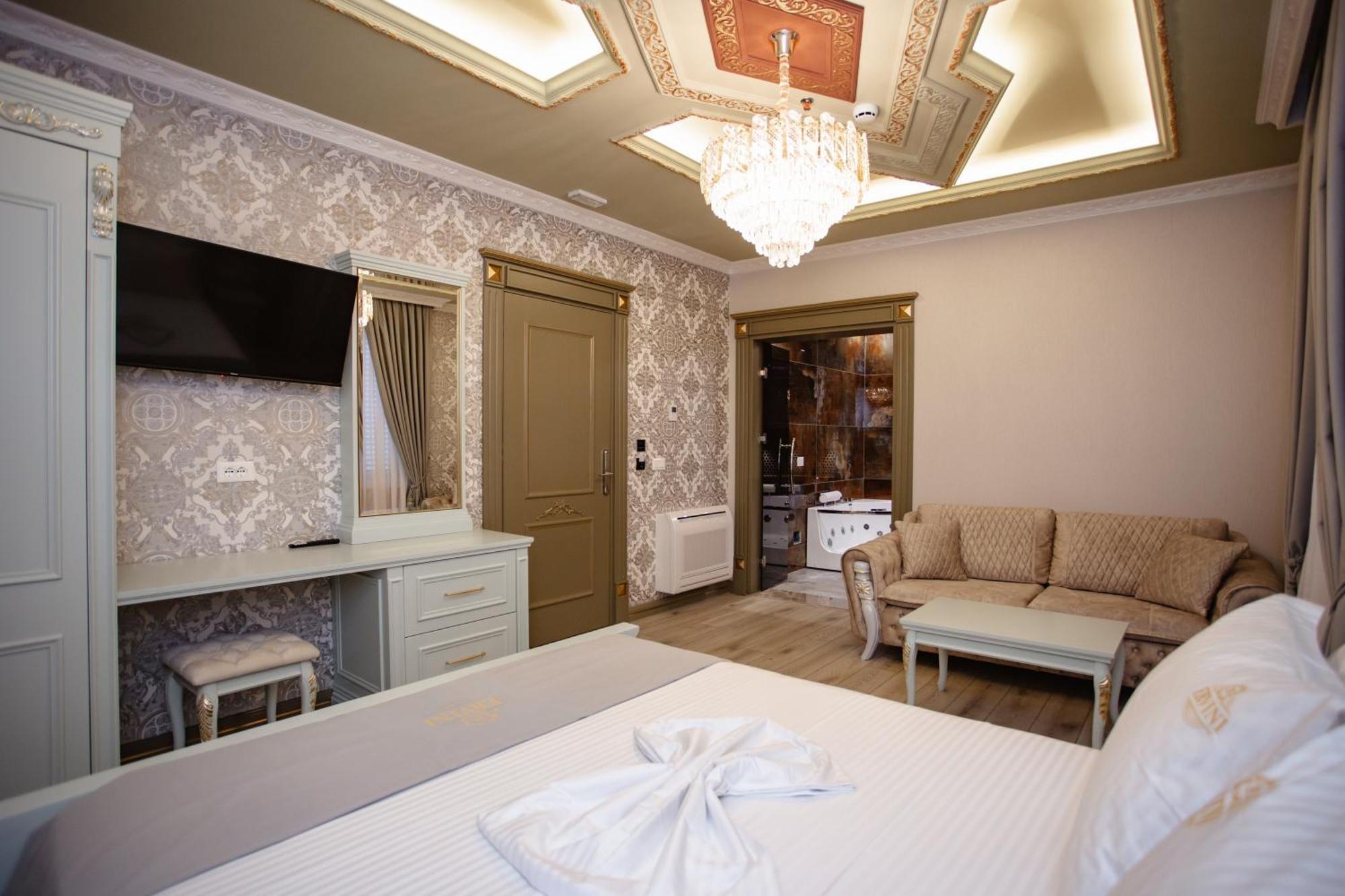 Ervini Boutique Hotel Shkodra Exterior foto